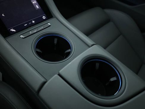 Used 2022 Porsche Taycan GTS w/ Premium Package (P6U) image 15