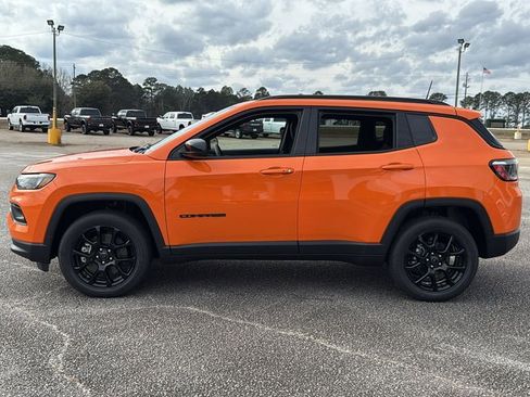 New 2026 Jeep Compass Latitude image 5