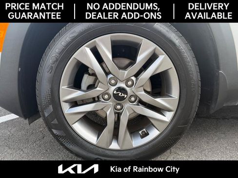Used 2023 Kia Seltos S FWD image 8