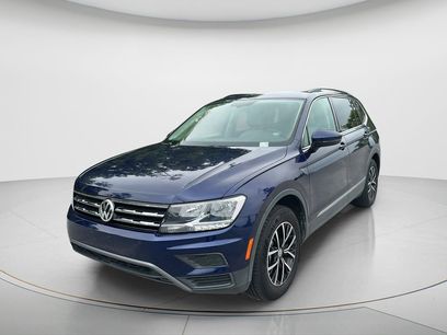 Used 2021 Volkswagen Tiguan SE w/ Panoramic Sunroof Package