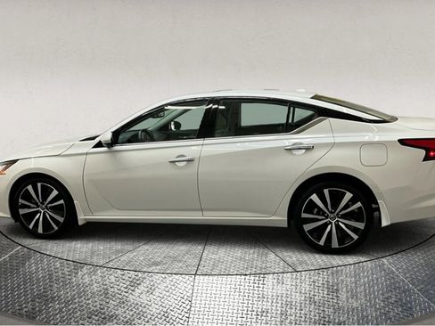Used 2022 Nissan Altima 2.5 Platinum image 5