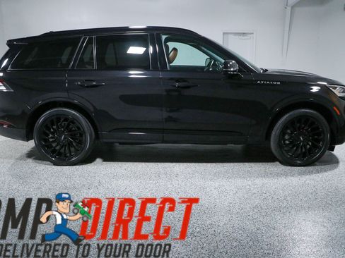 Used 2024 Lincoln Aviator Reserve w/ Jet Package AWD/4WD image 6