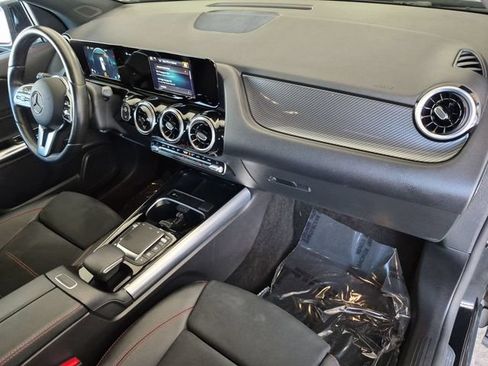 Used 2022 Mercedes-Benz GLA 250 4MATIC image 19