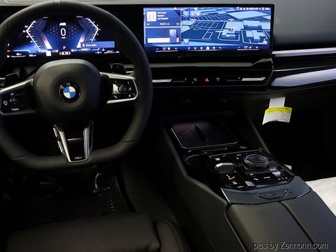 Used 2026 BMW 530i xDrive w/ M Sport Package image 16