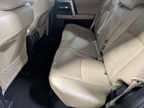 Used 2018 Toyota 4Runner Limited AWD/4WD image 12