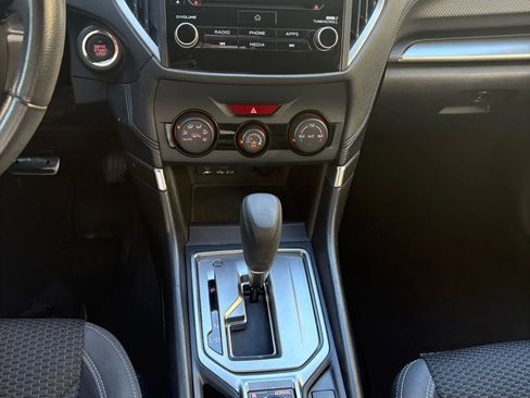 Used 2021 Subaru Forester Premium image 9