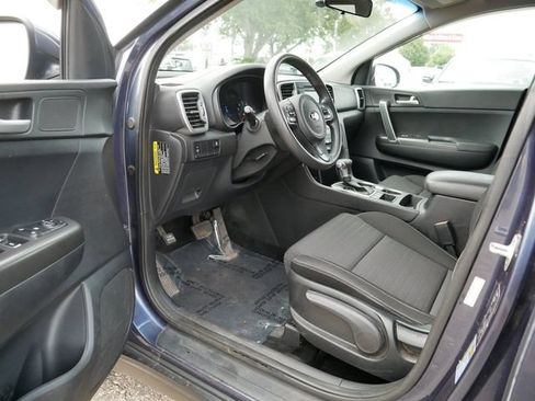 Used 2018 Kia Sportage LX AWD/4WD image 12