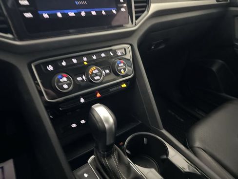 Used 2022 Volkswagen Atlas SE FWD image 21