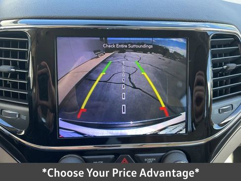 Used 2020 Jeep Grand Cherokee Limited w/ Luxury Group II image 76