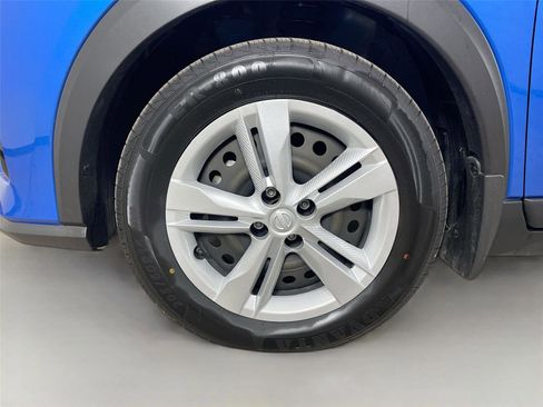 Used 2024 Nissan Kicks S FWD image 27