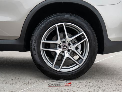 Used 2019 Mercedes-Benz GLC 300 4MATIC Coupe image 12
