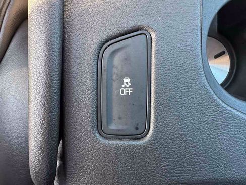 Used 2019 Cadillac XT5 Luxury FWD image 21