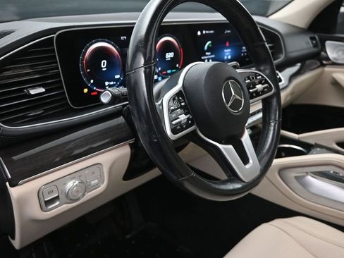 Used 2021 Mercedes-Benz GLS 450 4MATIC image 12