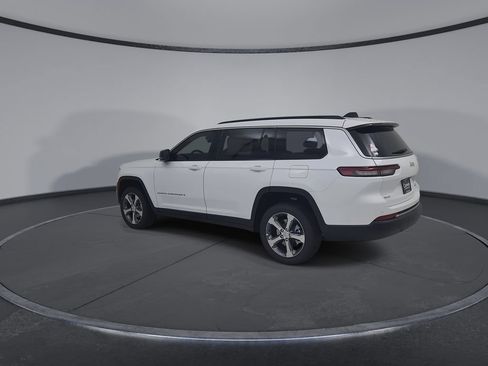 New 2026 Jeep Grand Cherokee L Limited AWD/4WD image 11