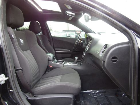 Used 2019 Dodge Charger Scat Pack image 11