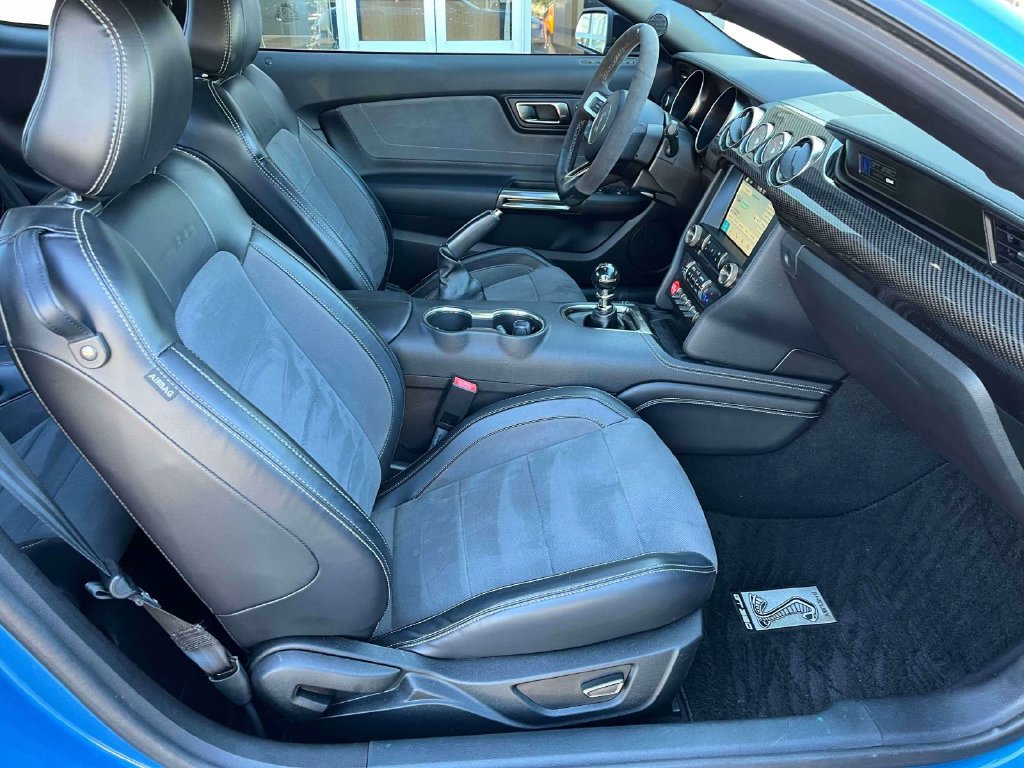 Used 2019 Ford Mustang Shelby GT350 w/ Technology Package RWD image 17