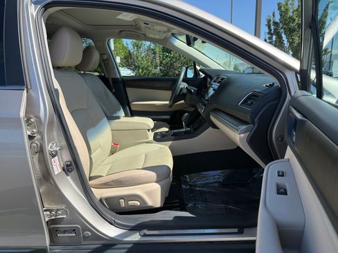 Used 2017 Subaru Outback 3.6R Limited AWD/4WD image 30