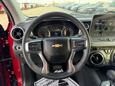 Used 2023 Chevrolet Blazer LT image 22