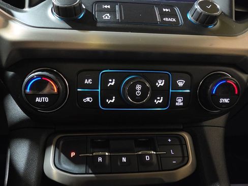 Used 2022 GMC Acadia Denali w/ Denali Ultimate Package AWD/4WD image 17