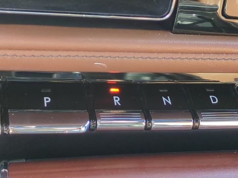Used 2021 Lincoln Aviator Reserve w/ Equipment Group 202A AWD/4WD image 26