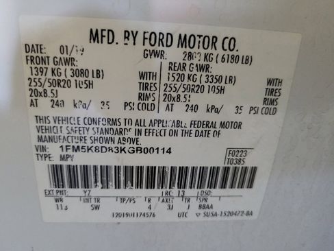 Used 2019 Ford Explorer XLT w/ Equipment Group 202A AWD/4WD image 33