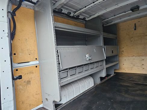 Used 2019 Nissan NV 3500 SL w/ Navigation Package image 25