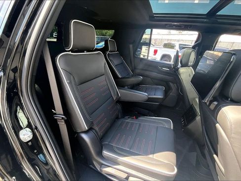 Used 2025 GMC Yukon AT4 Ultimate w/ LPO, Floor Liner Package AWD/4WD image 25