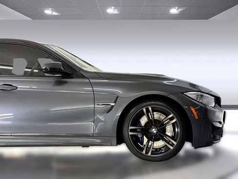 Used 2016 BMW M3 RWD image 23