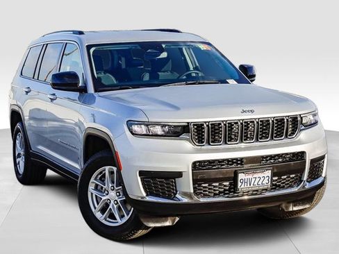 Certified 2023 Jeep Grand Cherokee L Laredo image 2