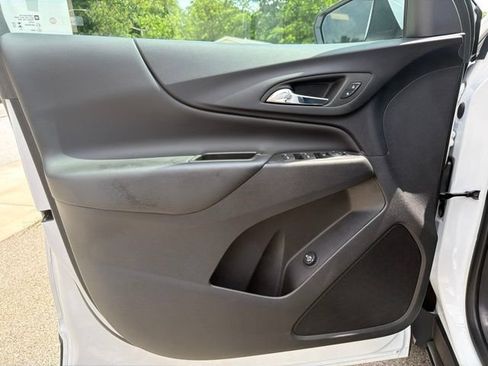 Certified 2024 Chevrolet Equinox LT FWD image 20