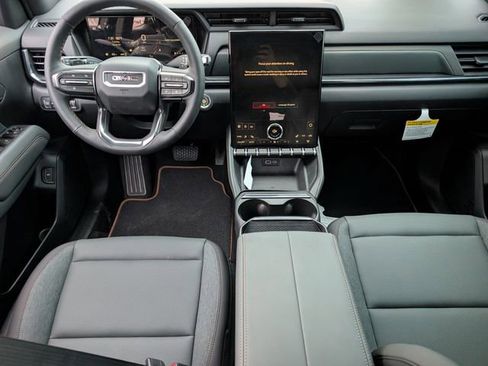 New 2026 GMC Terrain AT4 w/ Technology Package II AWD/4WD image 8