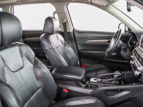 Used 2022 Kia Telluride SX image 28