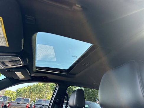 Used 2018 Jeep Grand Cherokee Limited AWD/4WD image 12