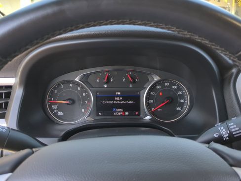 Used 2023 GMC Acadia SLT image 33