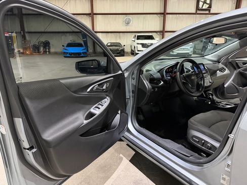 Used 2024 Chevrolet Malibu LT FWD image 12
