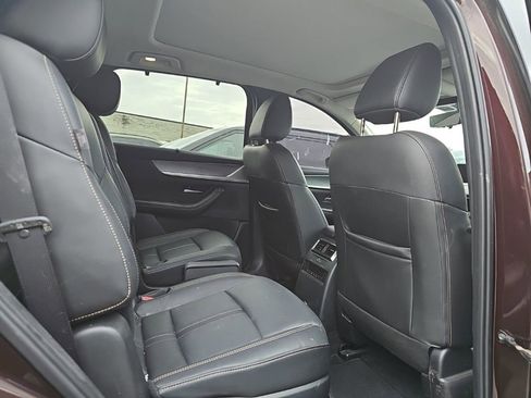 Used 2024 MAZDA CX-90 Plug-In Hybrid w/ Premium Pkg AWD/4WD image 9