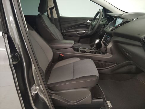 Used 2019 Ford Escape SE image 25