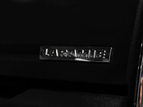 Used 2016 RAM 1500 Laramie w/ Convenience Group AWD/4WD image 38