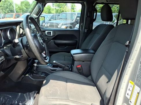 Used 2018 Jeep Wrangler Unlimited Sport S AWD/4WD image 13