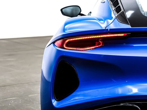 Used 2024 Lotus Emira First Edition image 13