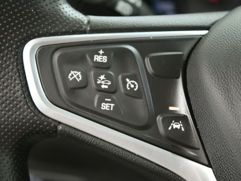 Used 2022 Chevrolet Equinox LS FWD image 15