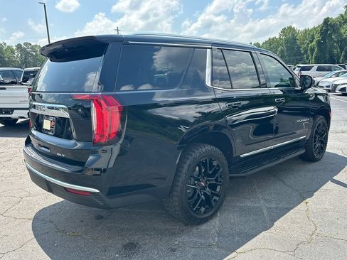 Used 2023 GMC Yukon SLT AWD/4WD image 6