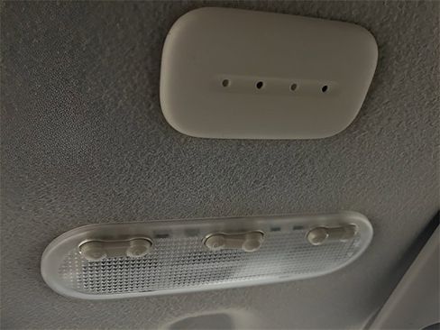 Used 2020 Nissan NV200 SV image 21