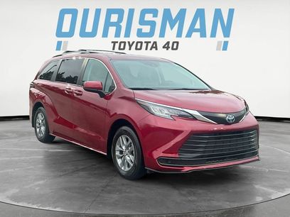 Used 2022 Toyota Sienna LE