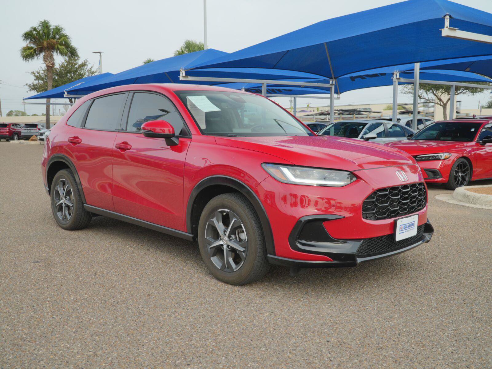 Used 2025 Honda HR-V EX-L image 3