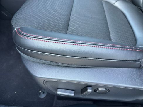 New 2025 Ford Escape ST-Line w/ Tech Pack #1 image 8