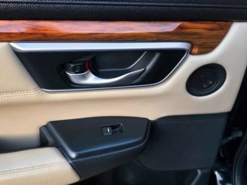 Used 2017 Honda CR-V EX-L image 32