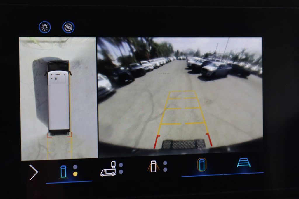 Used 2024 Chevrolet Brightdrop 600 w/ Commercial Equipment Package AWD/4WD image 28