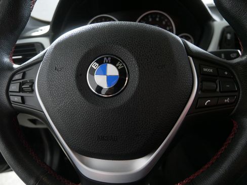 Used 2014 BMW 335i xDrive Sedan image 25