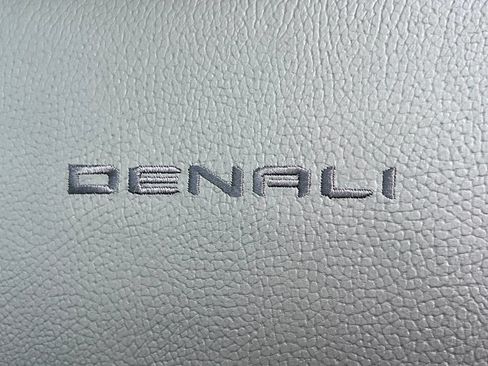 New 2026 GMC Sierra 2500 Denali w/ Denali Reserve Package AWD/4WD image 20